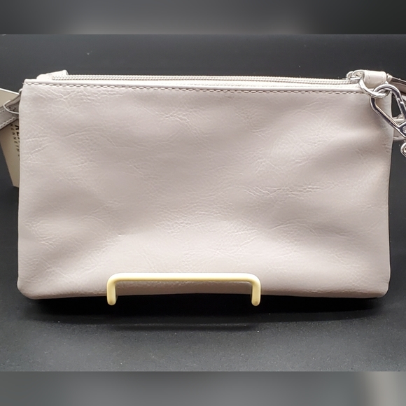 👜Kenneth Cole Reaction Crossbody Bag and Wristlet - Picture 3 of 10